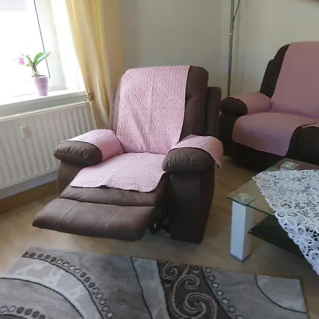 Apartment Ferienwohnung, Messenah, Ruhige Stadtlage